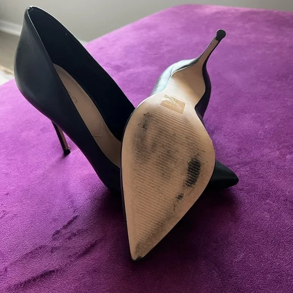 Size 5 Black Aldo Pumps - Picture 3 of 3